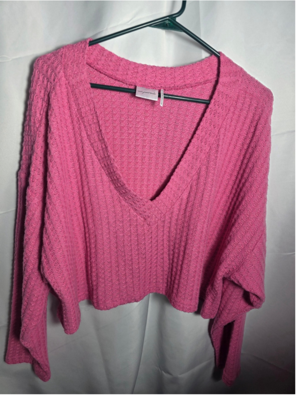 Women's Out From Under Pink Waffle Knit V-Neck Cropped Sweater Size L preppy - Picture 1 of 3